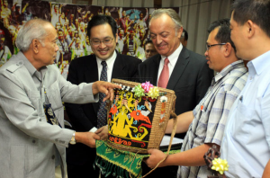 EU ambassador Luc Vandebon with Chong Chien Jen, Sidi Munan and See Chee How.