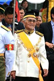 Taib Mahmud ngena gari rasmi ‘gaya demokrasi’ ngulu pengerami bejadi aum Dewan Undangan ti semina deka endur ngatur aum ba pengelama 16 hari dalam setaun, nyengkaum 4 hari endur bejadi enggau nutup aum!