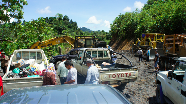 Driven out - local forced the removal of illegal bulldozers in the region - now they are trying to use the police to get back past the barricades