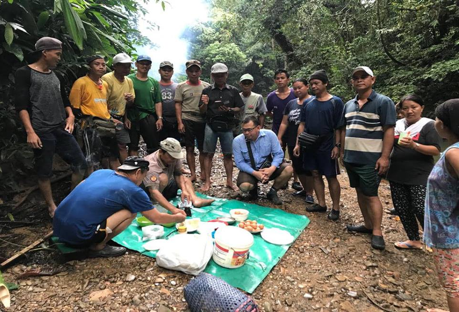 Indigenous rights activist Matek Geram and some of the Iban landowners at Bukit Spali 